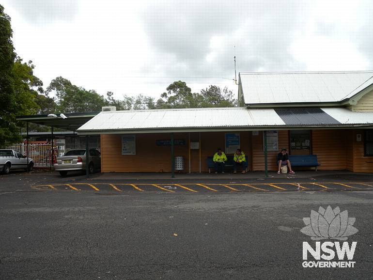 Dapto Railway Station - Platform 2 (east  platform) 1887 main platform building - north end of east elevation.