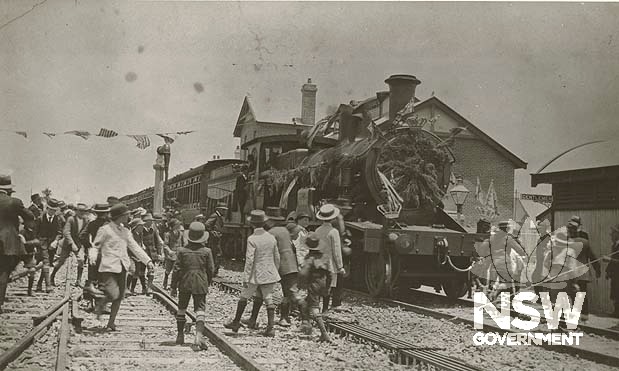 First train into Kempsey Railway Station- view from tracks