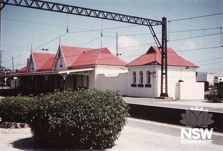 Sydneham Station, Platforms 2 & 3 Looking West, 1980