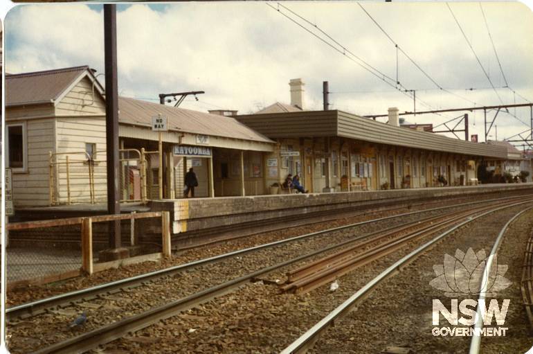Katoomba Station from Eastern end.