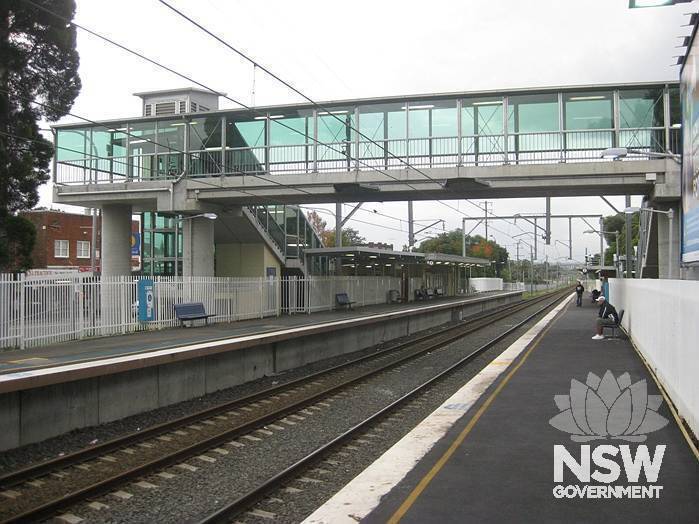 Guildford Railway Station - Footbridge looking north