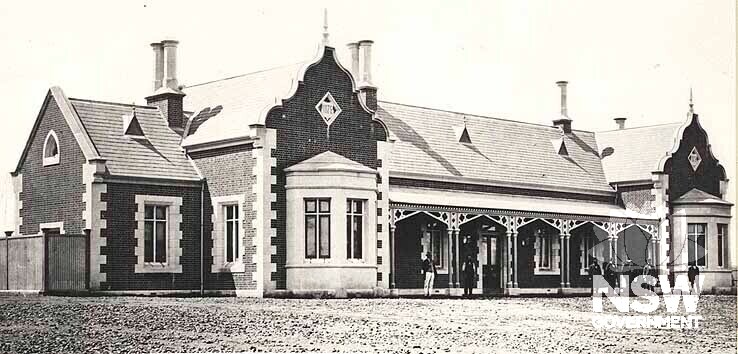 Bathurst Railway Station- original station building viewed from approach