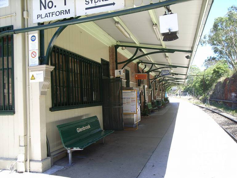 Platform 1 elevation of the Glenbrook Station building