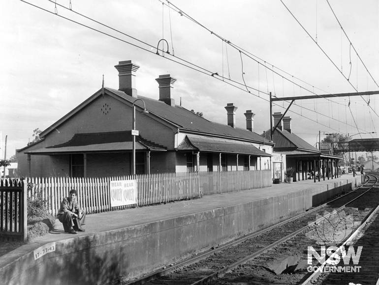 Fairfield Station 1980s (1856 building in foreground)