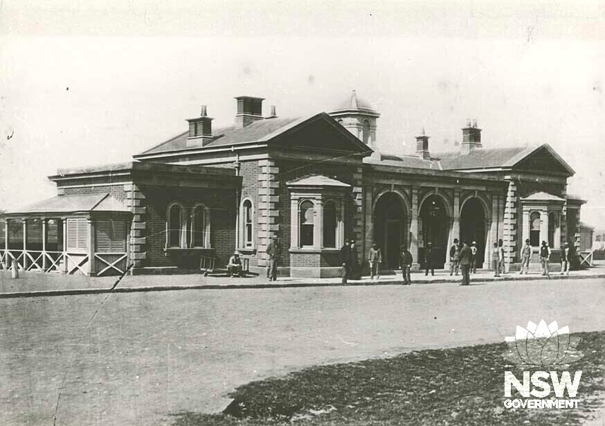 Goulburn Railway Station- view of approach side
