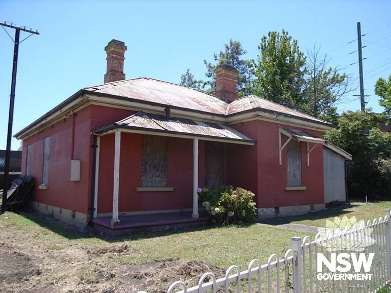 Front elevation of Riverstone Station Master's residence.