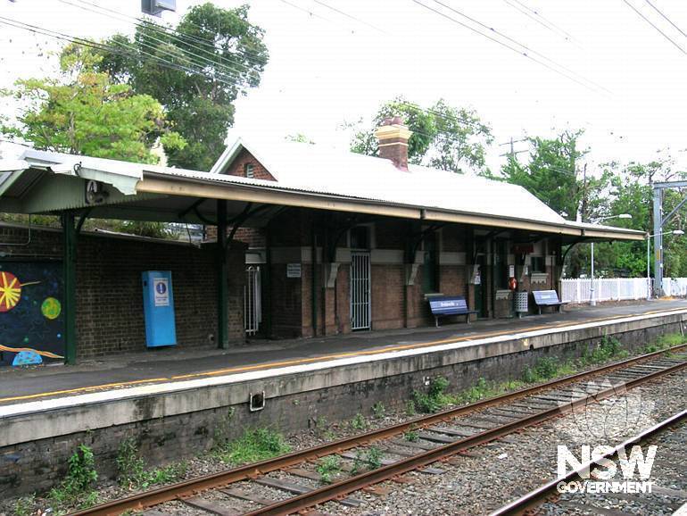 Erskineville Railway Station - Platform 4  building - west elevation