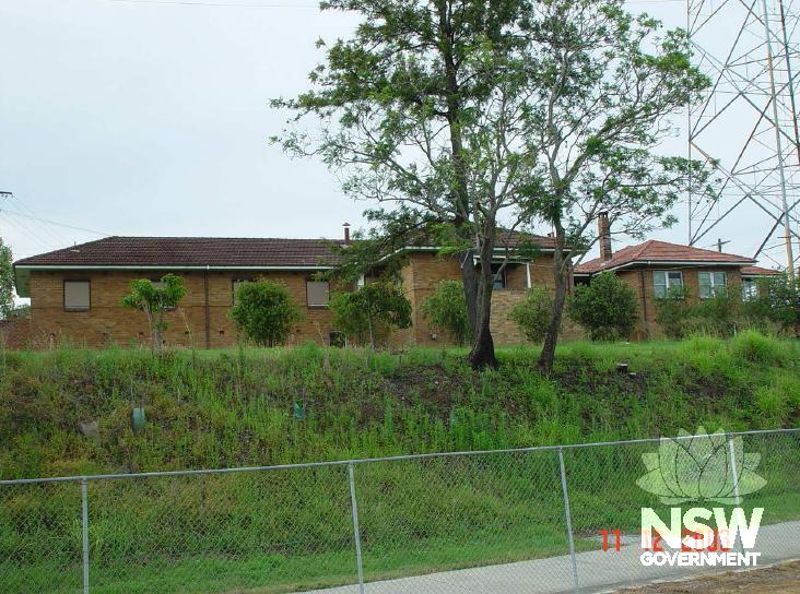 Grafton City Railway Station- looking west at Barracks Building