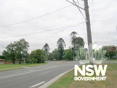 Great Western Highway with bunya trees of Emu Hall forming the backdrop