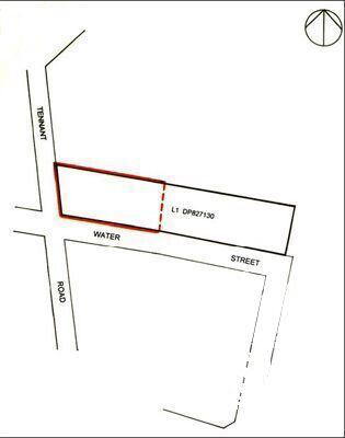 Proposed Curtilage for Rose Cottage.  Dashed line is only an approximate indication of the eastern boundary which needs to be dertermined by a detailed survey
