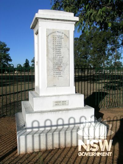 Large stone cement rendered memorial