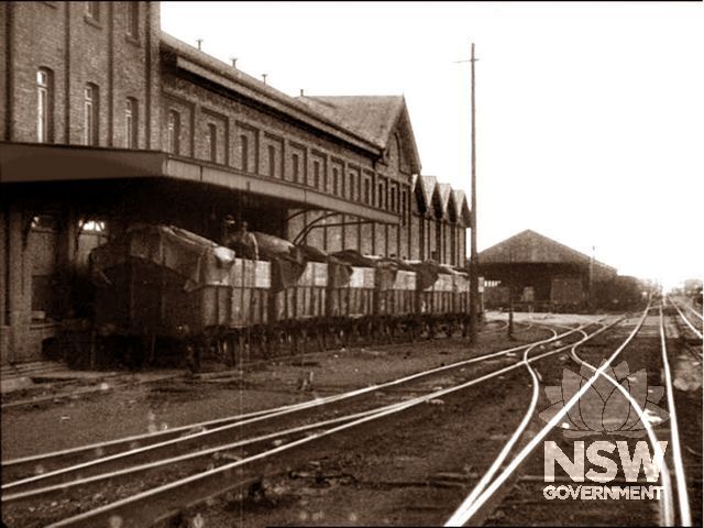 Dalton's Flour Mill, Railway siding behind the Peisley Street buildings. Note retained buildings at far end plus shed