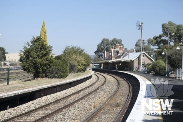 Bathurst Railway Precinct - Platform and landscape view