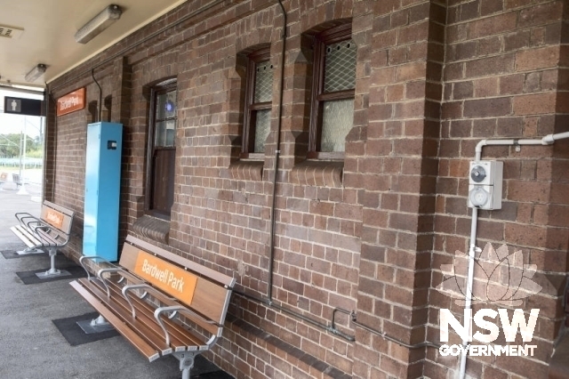 Bardwell Park Railway Station Group - Platform 2 Brickwork and window detail