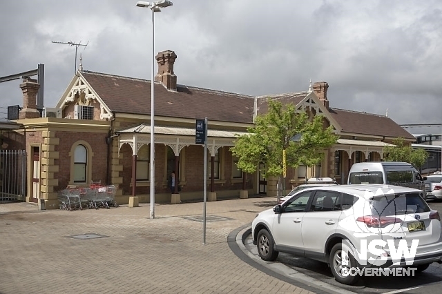 Liverpool Railway Station and Goods Shed - Station Building approach side.