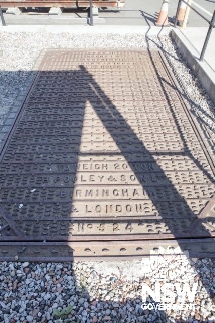 Wollongong Railway Station Group - A small weighbridge located south east of the station.