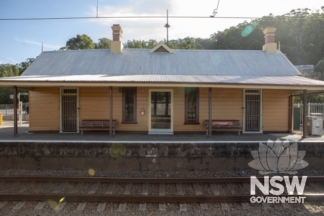 Ourimbah Railway Station Group and Residence - Platform 2 building weatherboard.