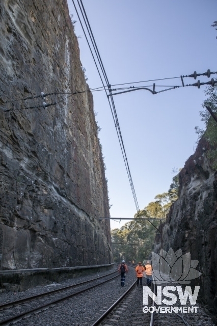 Glenbrook Railway Deviation - People in the cutting