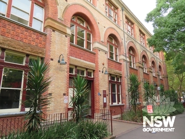 Building C: Looking south along the west façade of the former Technological Museum