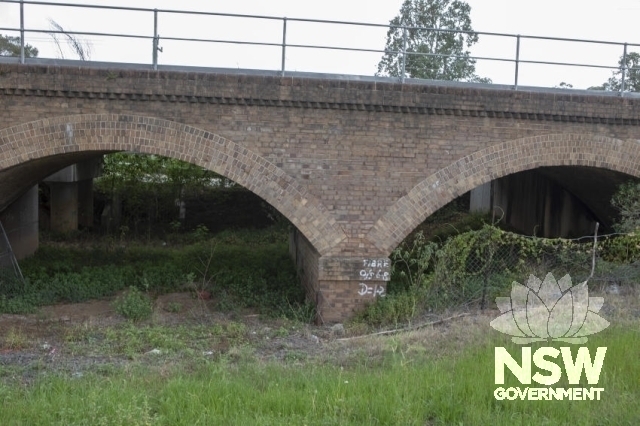 Casula Viaduct Congressional Drive - Northern spans, viewed from West