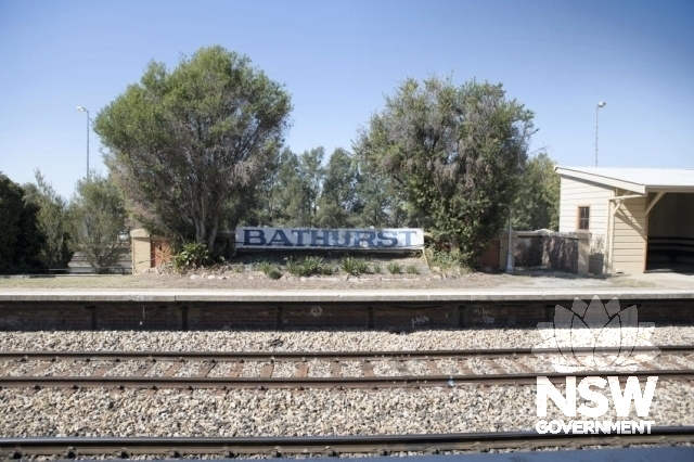 Bathurst Railway Station- looking across the tracks to the unused Platform.