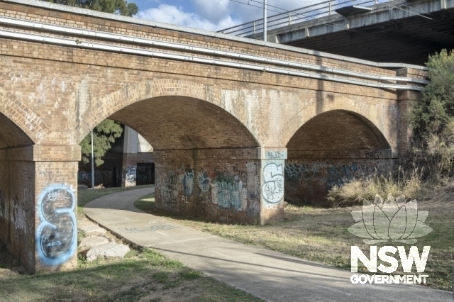 Fairfield (Prospect Ck) Underbridge - Prospect Creek Viaduct.