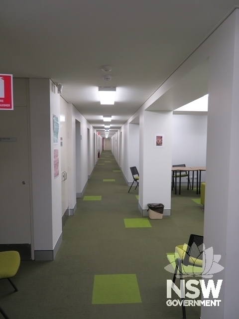 Block T2B: Refurbished corridor & break-out area