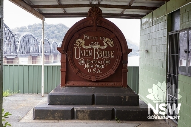Hawkesbury Long Island - Former Bridge Plaque