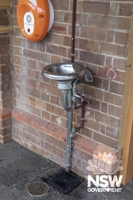 Turramurra Railway Station Group - Bubbler