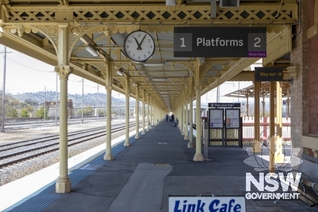 Albury Railway Precinct - Longest platform in Australia and awning.