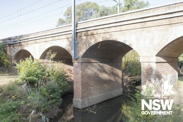 Fairfield (Prospect Ck) Underbridge - Prospect Creek Viaduct.