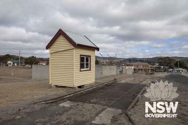 Cooma Railway Precinct - Weighbridge and hut.