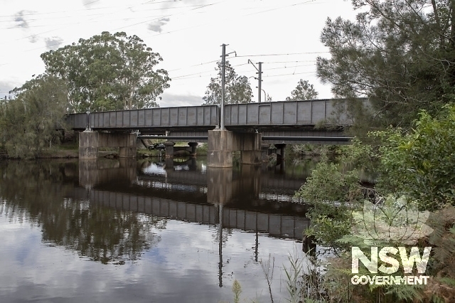 Wyong (Tacoma Rd) Railway Underbridge - Eastern elevation over the Wyong river