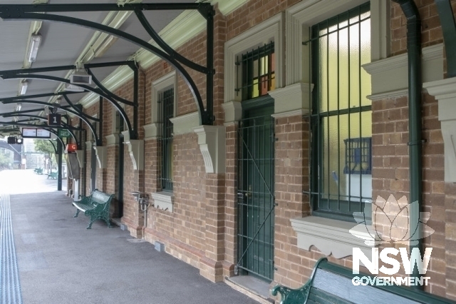 Wahroonga Railway Station Group - Station building and Under awning detail