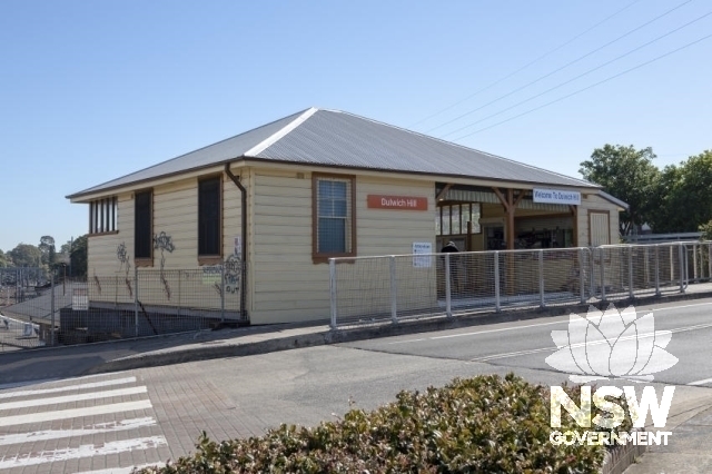 Dulwich Hill Railway Station Group - Overhead booking office