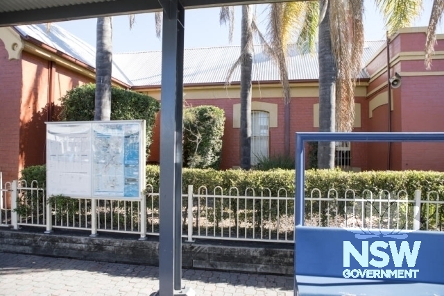 Wollongong Railway Station Group - Garden on eastern side of the Platform 2 building