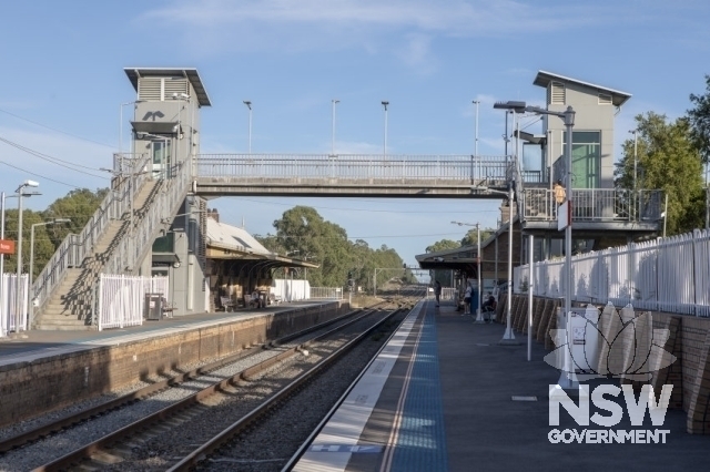 Thornton Railway Station - Overhead footbridge and lifts