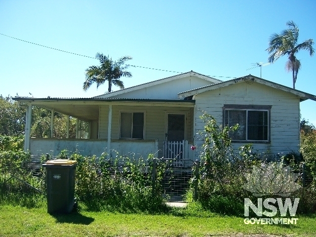 House - post-war weatherboard and fibro