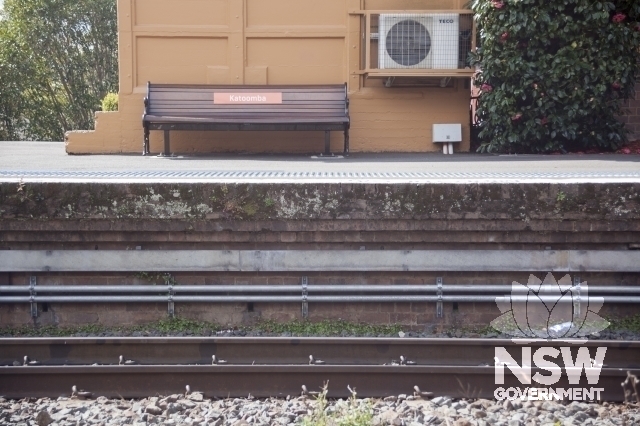 Katoomba Railway Station and Yard Group - Platform face