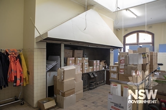 Albury Railway Precinct - Range and rangehood in the kitchen area.