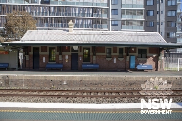 Canterbury Railway Station Group - Platform 2 building