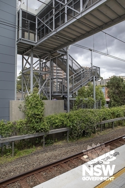 Artarmon Railway Station Group - Modern overhead footbridge to lifts.