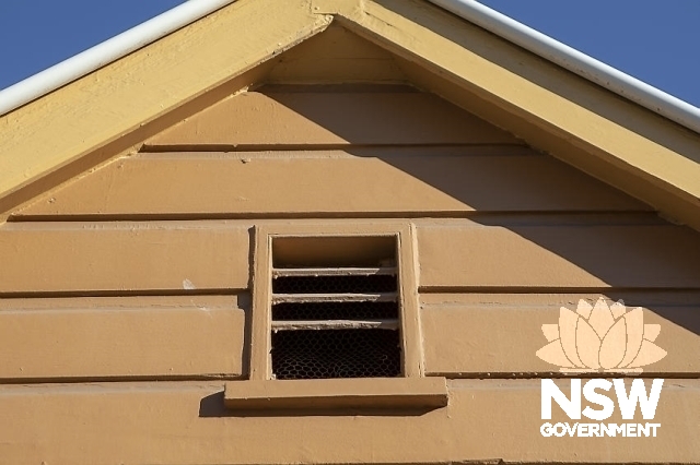 Rhodes Railway Station Building - Platform 2/3, Gable vent on the northern gable.