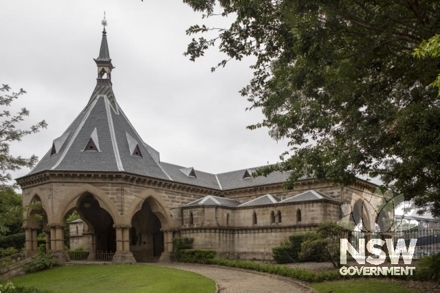 Mortuary Railway Station and Gardens - View from the driveway.