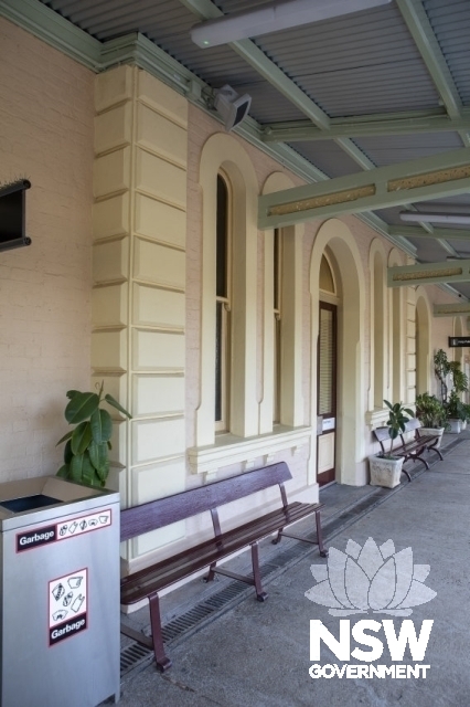 Tamworth Railway Station - Station Building detail