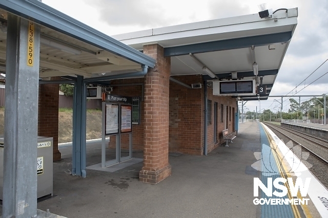 Doonside Railway Station Group - Curved brick piers and the awnings