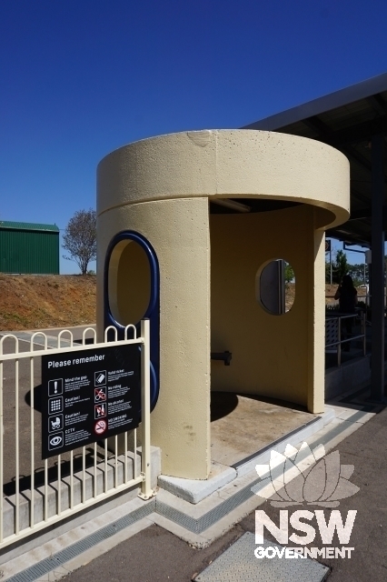 Aberdeen Railway Station Concrete Shelter