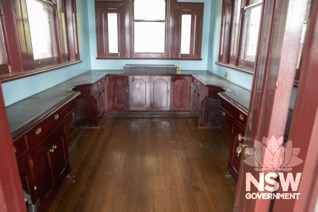 Mortuary Railway Station and Gardens - Booking office