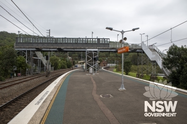 Hawkesbury River Railway Station Group - Looking south to the overhead footbridge.