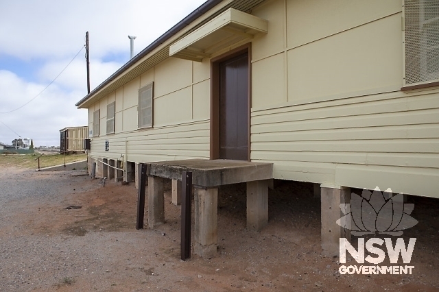 Menindee Railway Station - Approach side and loading dock